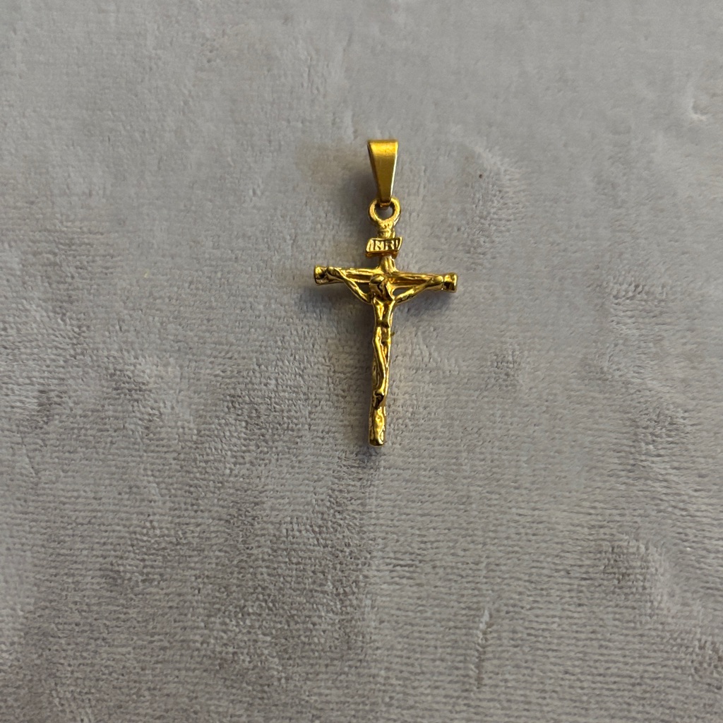 Elegant Gold Crucifix Necklace